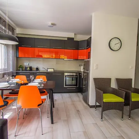 Appartamento Mediterran Garden Apartman *